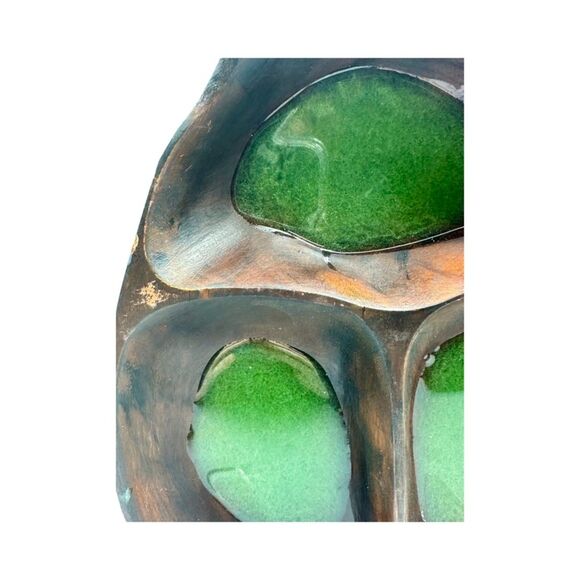 Monkey Wood Pineapple with green enamel accent - Picture 5 of 7